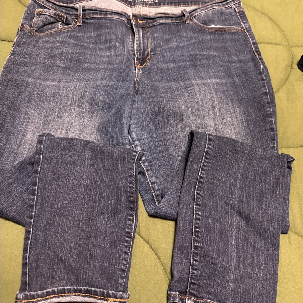 Old Navy Women's Straight Leg Jeans in Dark Blue